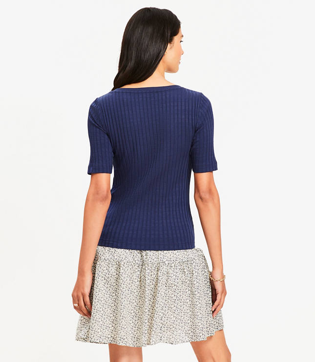 Ribbed Scoop Neck Tee