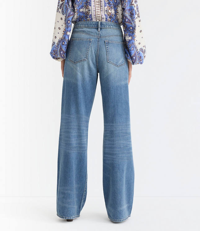 Curvy Mid Rise Wide Leg Jeans Classic Wash