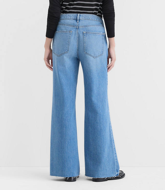 Rivete Fresh Cut Mid Rise Loose Flare Jeans in Light Wash