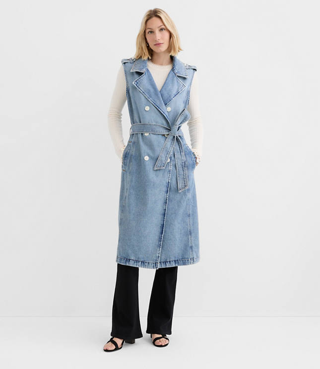 Denim Sleeveless Trench Coat in Light Wash
