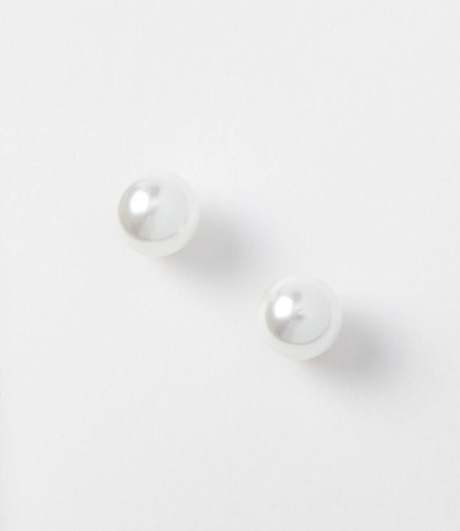 Pearlized Stud Earrings