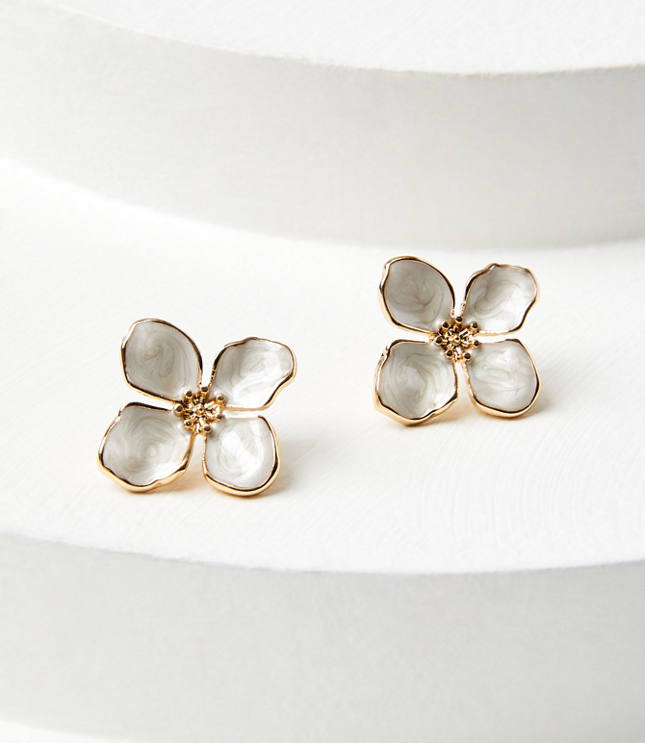 Oversized Flower Stud Earrings - Mother Of Pearl